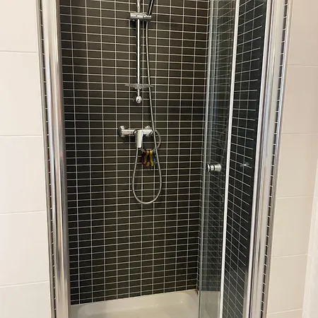 Apartment With Parking Near The Airport And