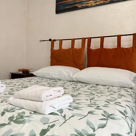 Apartment With Parking Near The Airport And *